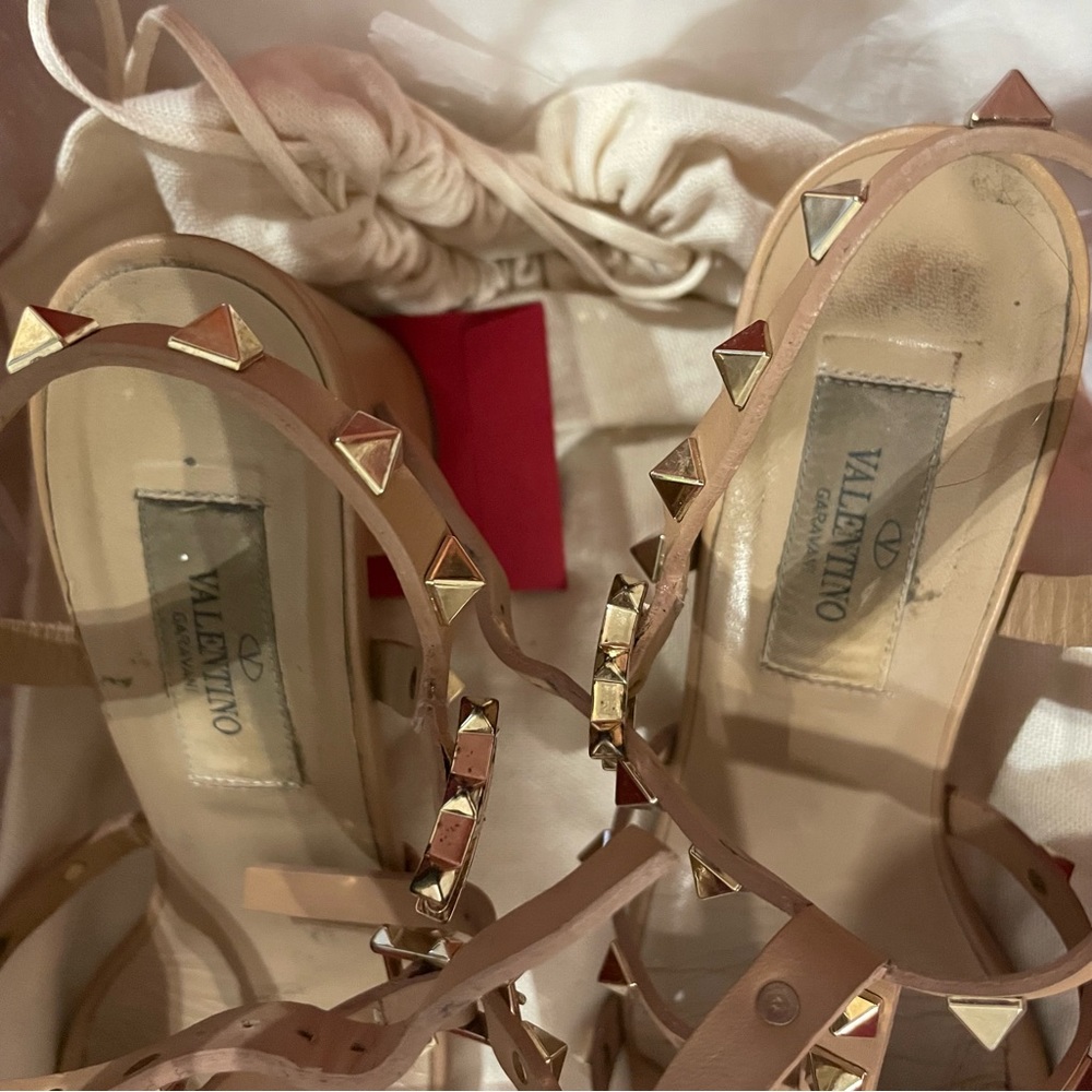 Valentino Garavani rockstud calfskin ankle strap sandal 60 mm skin color EU 35.5 - Picture 14 of 15